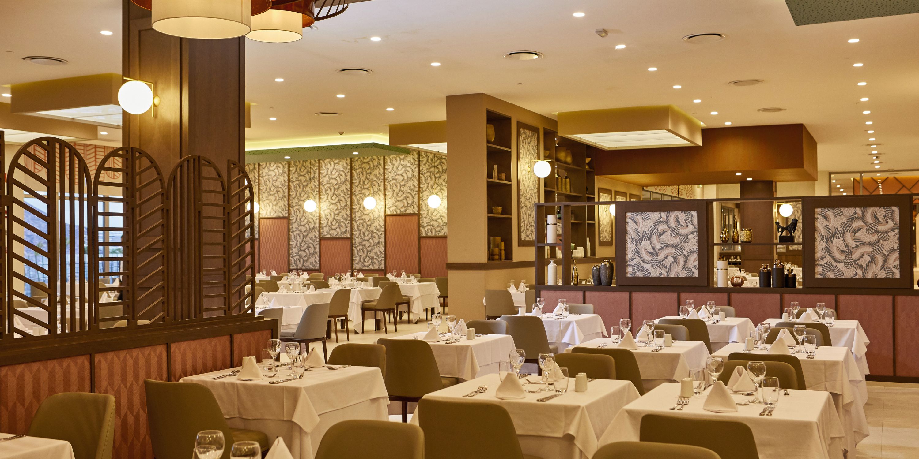 Riu Bc Restaurant 1